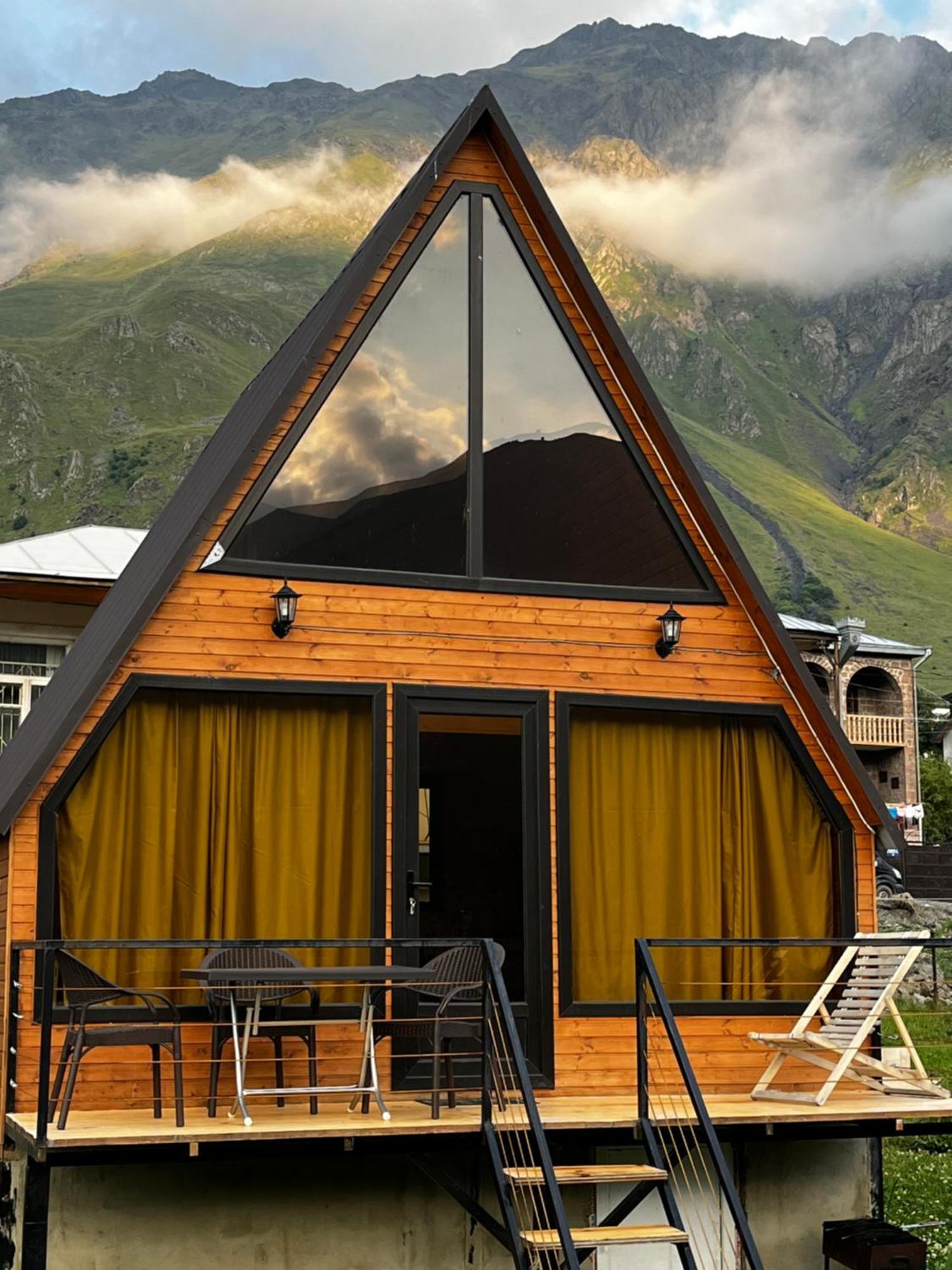 Ska Cottage Kazbegi Eksteriør bilde